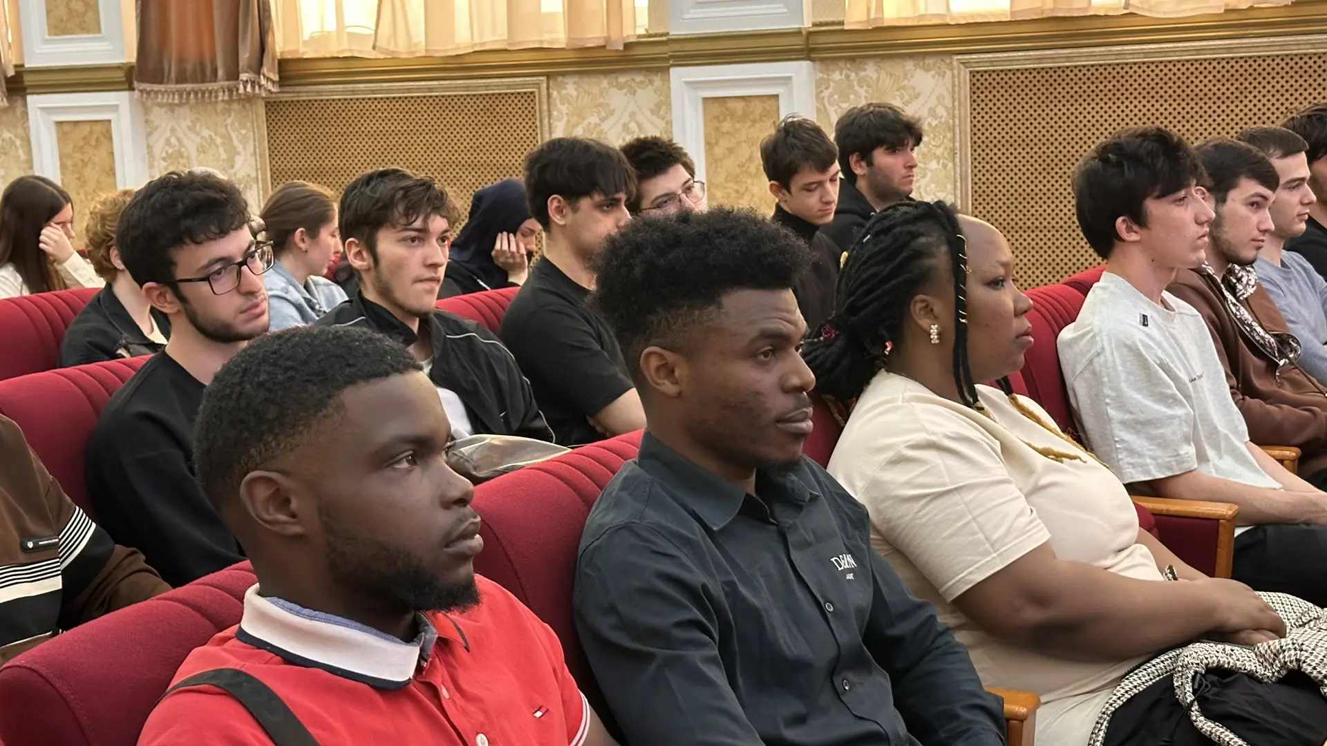 Миннац Дагестана усиливает работу с молодёжью и иностранными студентами по противодействию экстремизму и укреплению традиционных ценностей